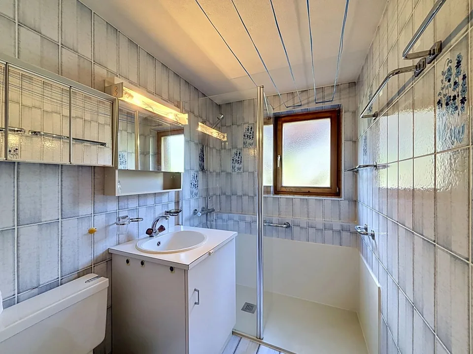 Chalet mit großem Renovierungspotenzial – Foto 8 von 13