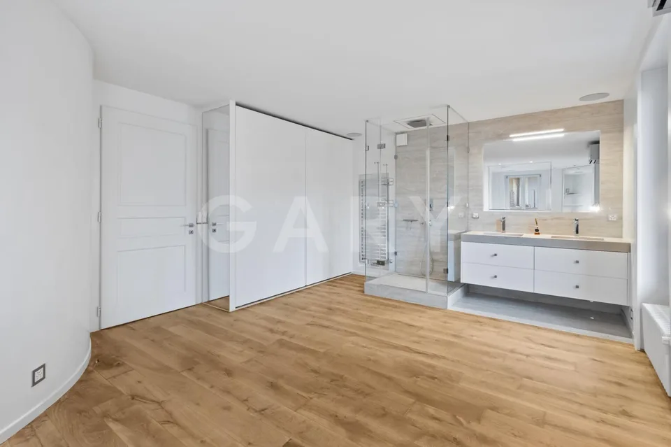 Mitten im Herzen von Eaux-Vives! Schönes Duplex mit Terrasse – Foto 25 von 25