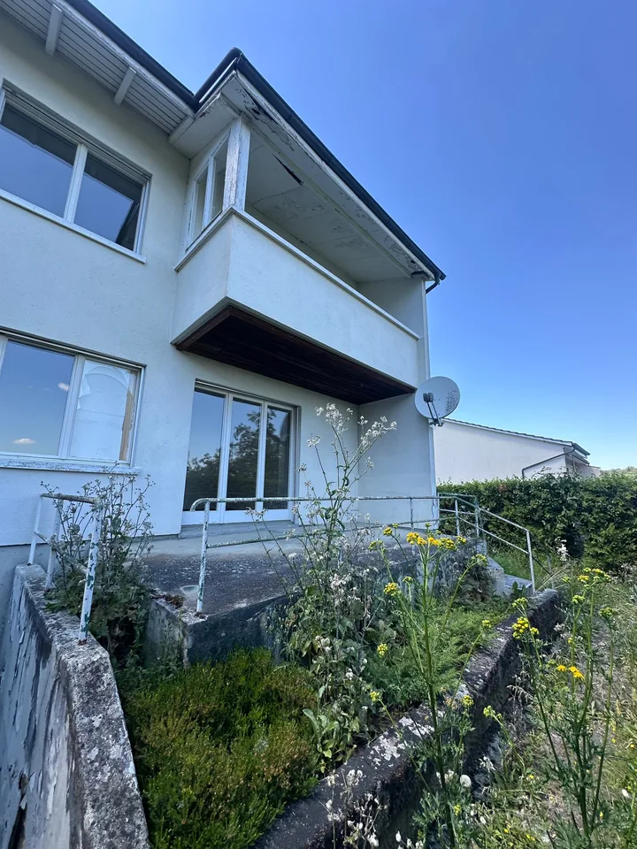 Doppeleinfamilienhaus in Hofstetten-Flüh  Renovationsobjekt an guter Lage – foto 14 di 30