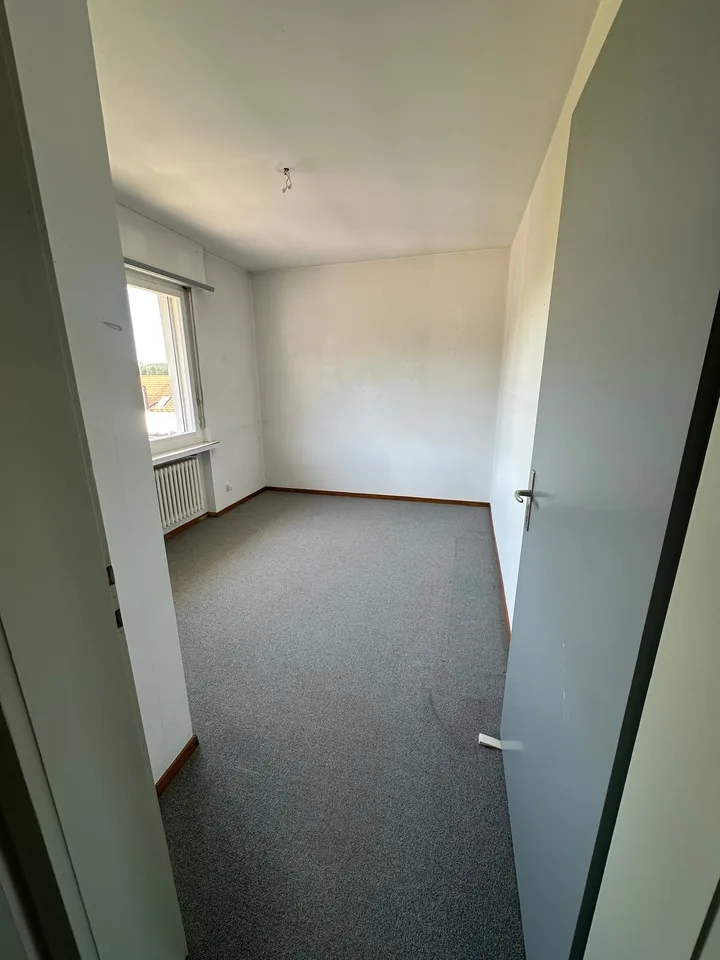 Doppeleinfamilienhaus in Hofstetten-Flüh  Renovationsobjekt an guter Lage – foto 27 di 30