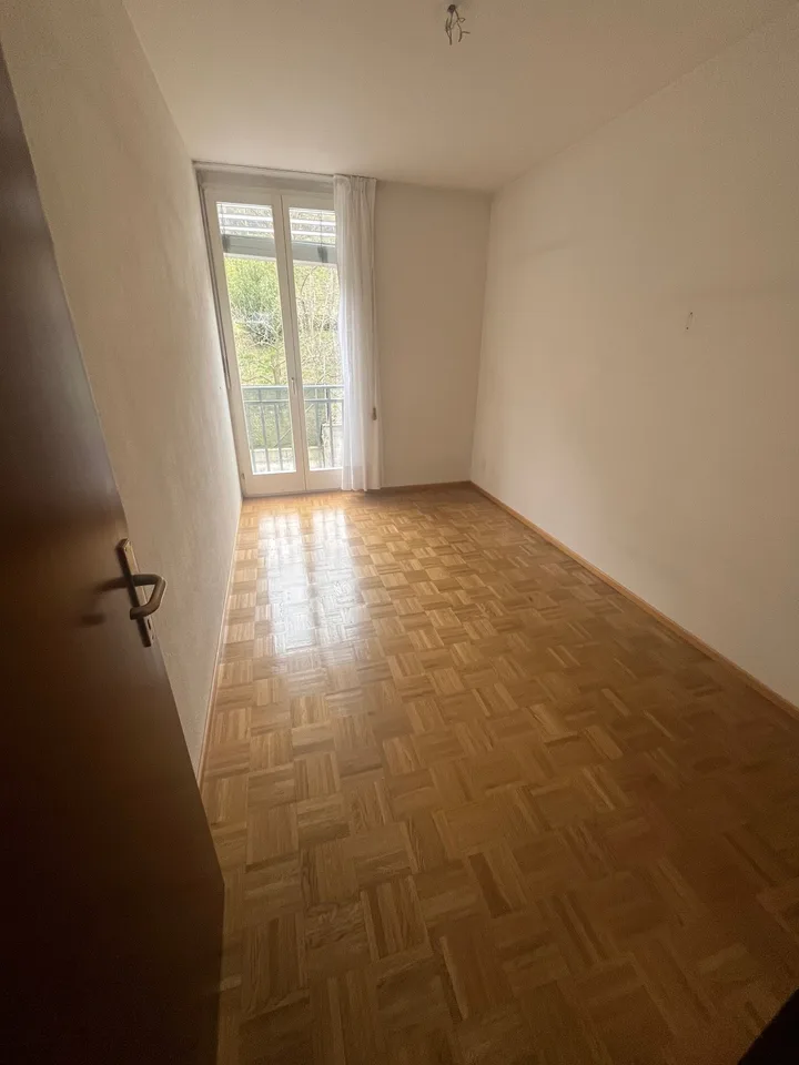 SESEGLIO - VENDESI CASA A SCHIERA