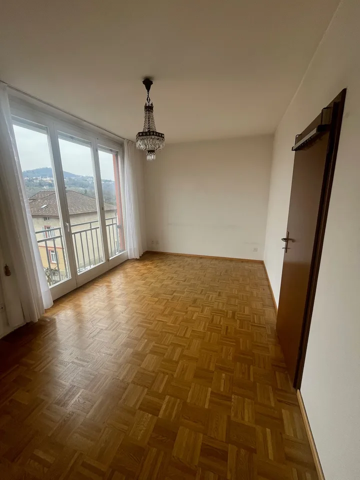 SESEGLIO - VENDESI CASA A SCHIERA