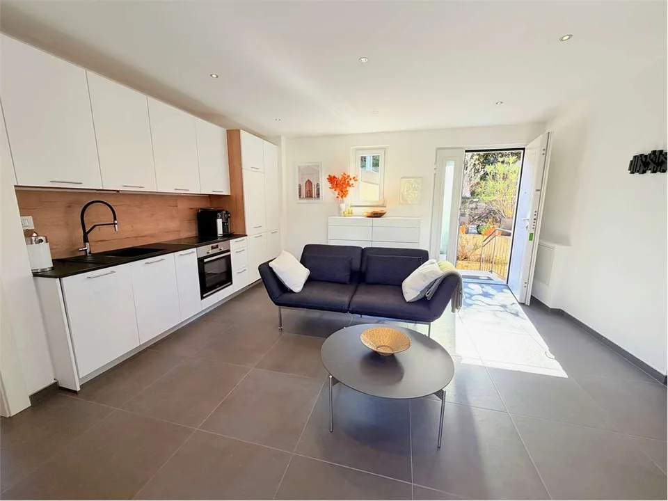 Appartement mit Garten, komplett renoviert, mit schöner Aussicht