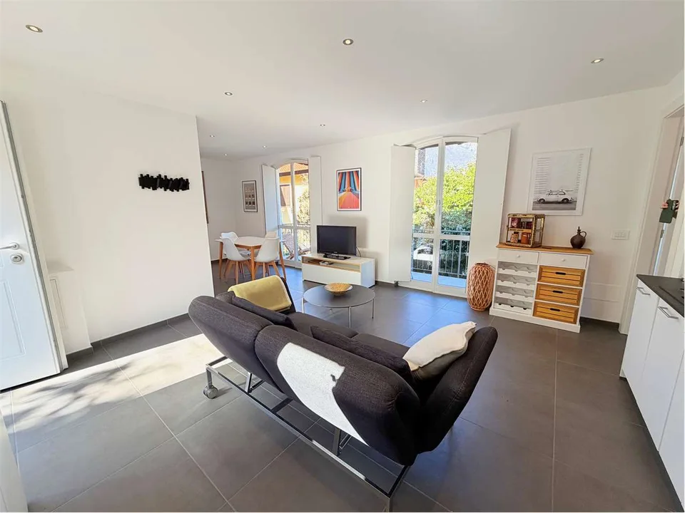 Appartement mit Garten, komplett renoviert, mit schöner Aussicht
