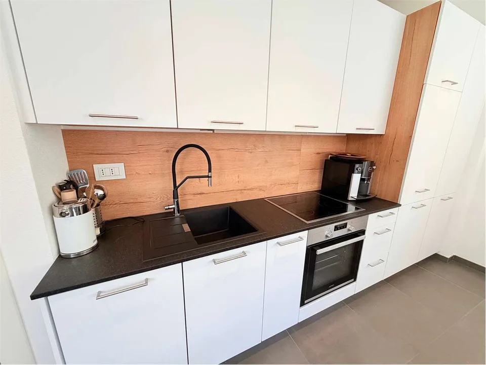 Appartamento con giardino, completamente ristrutturato, con vista bell – foto 8 di 13