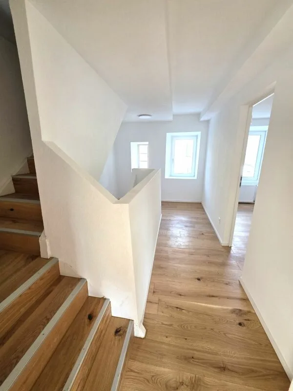 Casa a schiera di 4 camere con appartamento per anziani – foto 8 di 24