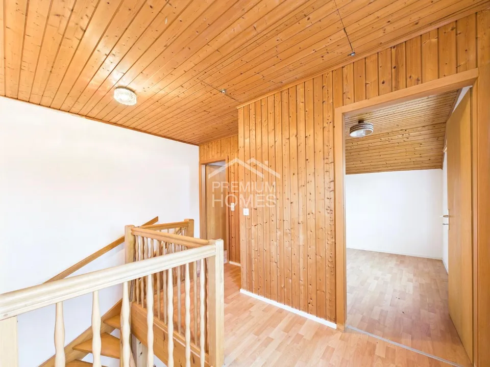 Doppeltes Potenzial: Ein Haus bezugsbereit, eines zur Neugestaltung