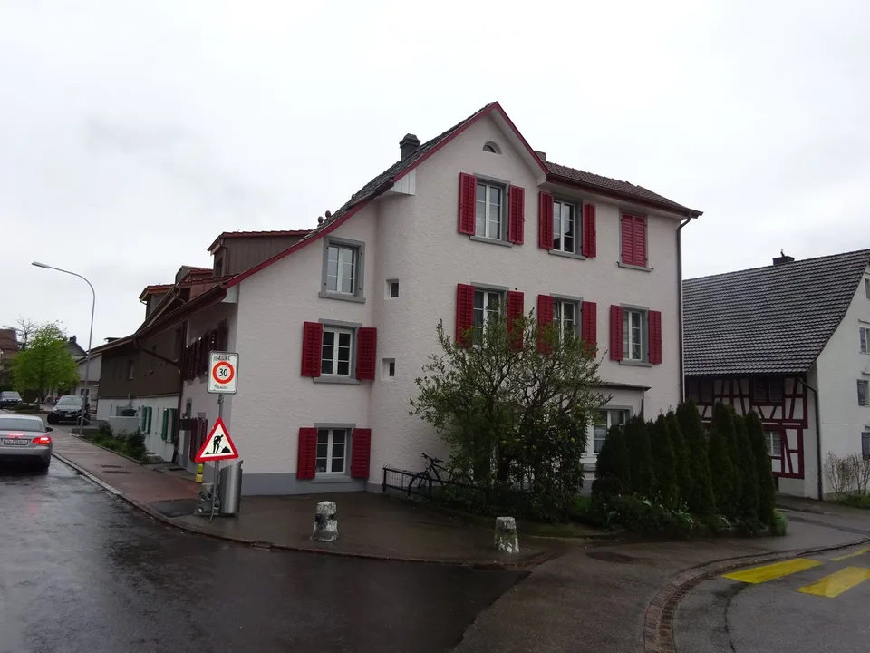 Charmantes 2-familienhaus an Top-Lage in Buchs ZH – Sofort verfügbar!