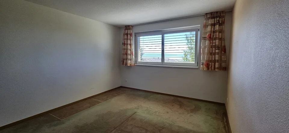 Prachtvolles Duplextwo-Raum-Apartment mit 4.5 Zimmern und Blick auf den See in Neuchâtel – Foto 9 von 13