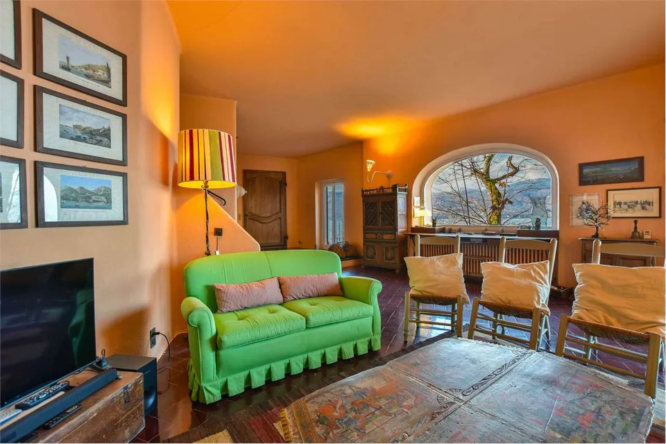 Directement sur le lac! Villa exclusive dans un endroit calme et ensoleillé