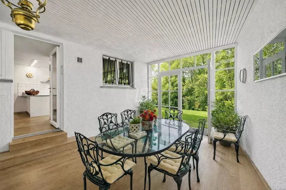 Bella proprietà familiare con piscina e vista a Epalinges – foto 10 di 13