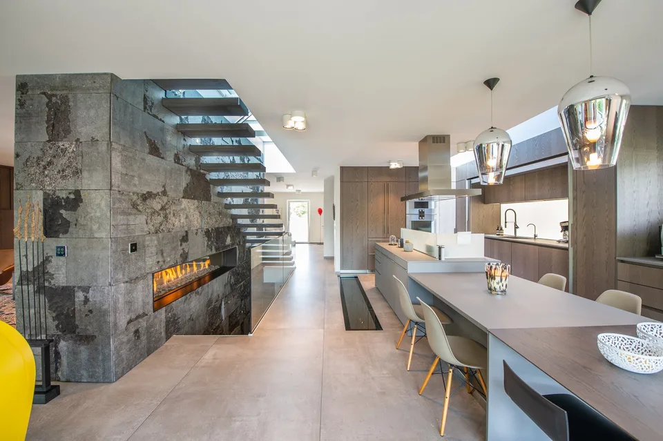 CONCHES - Magnifique appartement avec terrasse – photo 9 sur 30