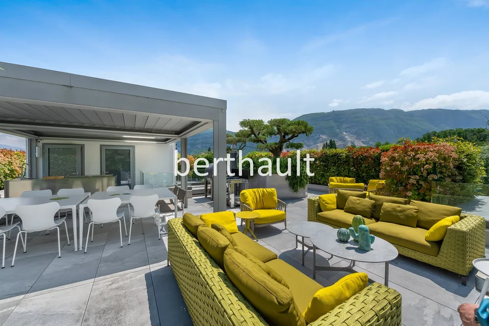 CONCHES - Magnifique appartement avec terrasse