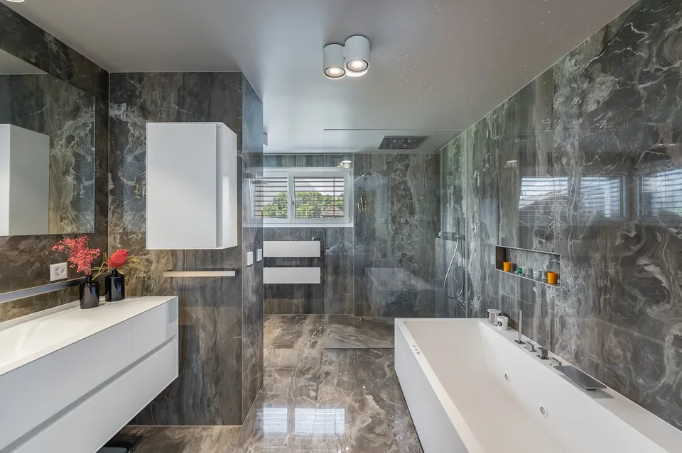 CONCHES - Magnifique appartement avec terrasse – photo 13 sur 30