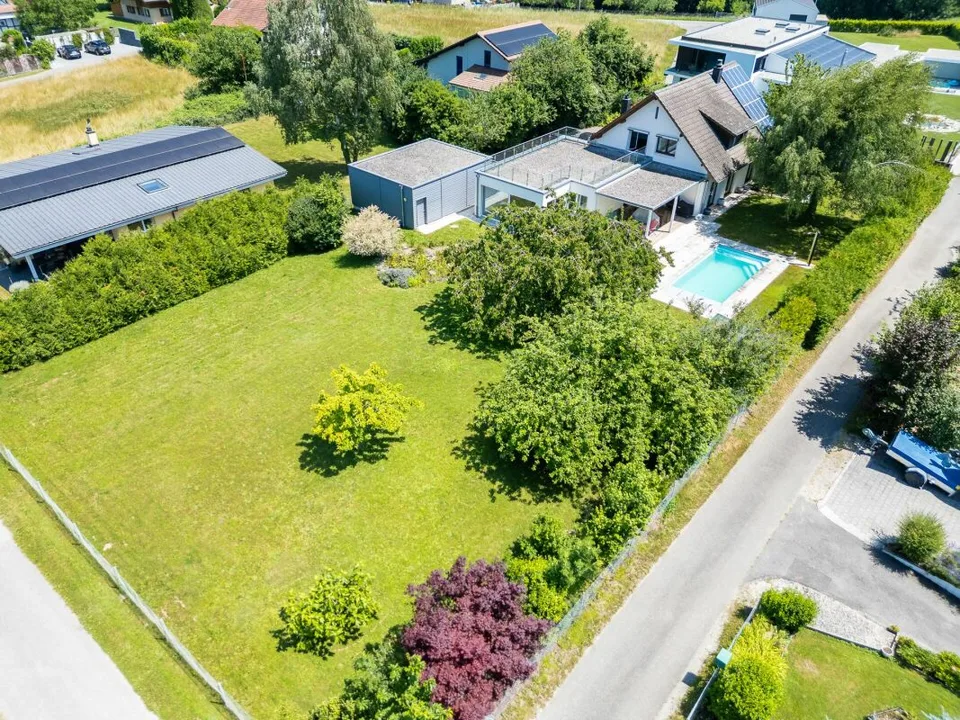 Une vue de rêve - spacieuse villa familiale face au lac de Neuchâtel - Traum Aussicht - geräumiges Einfamilienhaus mit Blick auf den Neuenburgersee