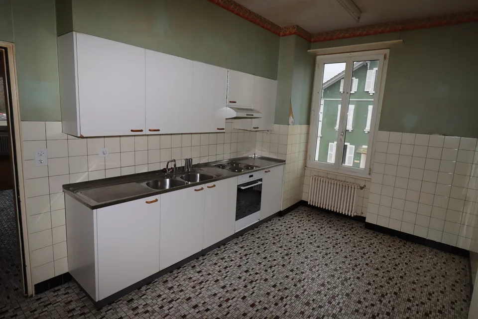 Mietshaus mit Wohn- und Gewerbebereich – Foto 10 von 13
