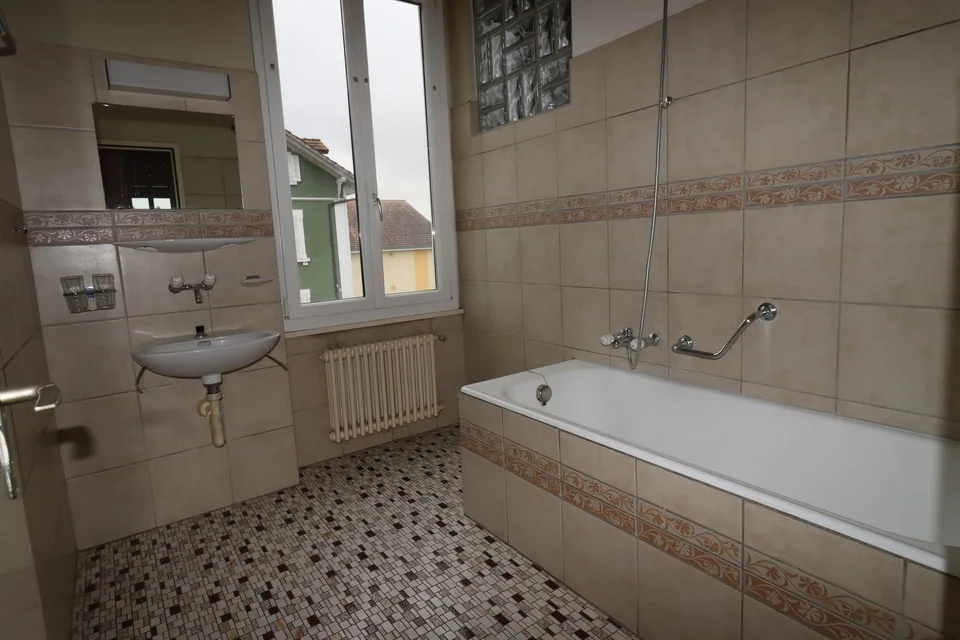Mietshaus mit Wohn- und Gewerbebereich – Foto 11 von 13