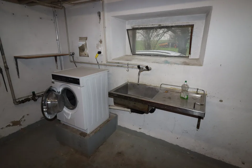 Immeuble locatif d''habitation et commercial
