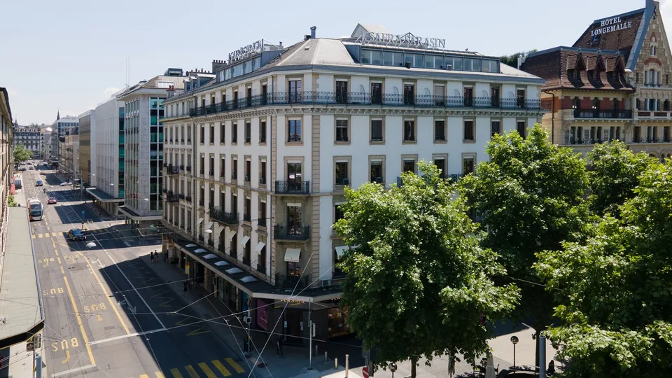 Magnifiques bureaux de 500 m2 à la Rue du Port 4
