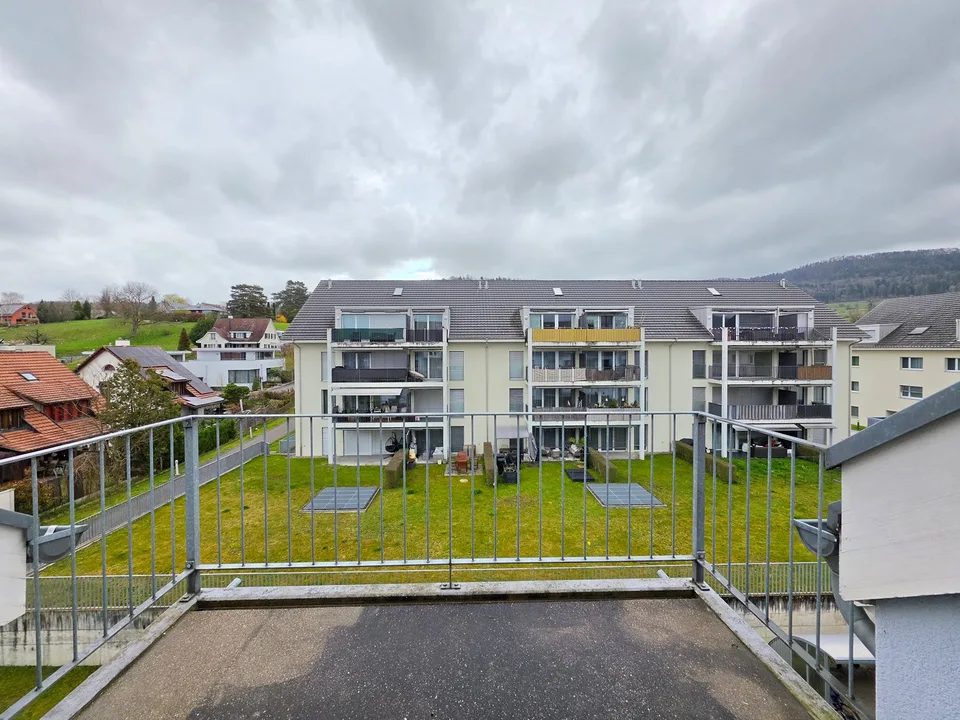 Moderne 3.5-Zimmer-Wohnung mit Balkon in Breitenbach – Foto 13 von 13