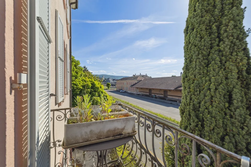 superbe appartement spacieux et lumineux dans un cadre calme et verdoyant