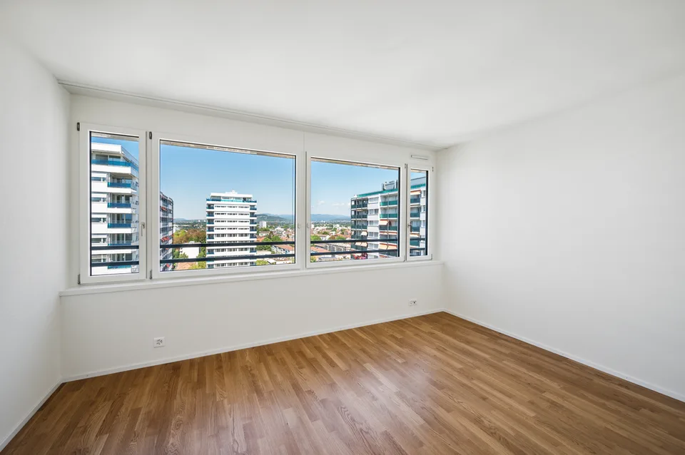 Helle 2.5-Zimmer-Wohnung im 8. Obergeschoss mit herrlicher Aussicht – Foto 6 von 8