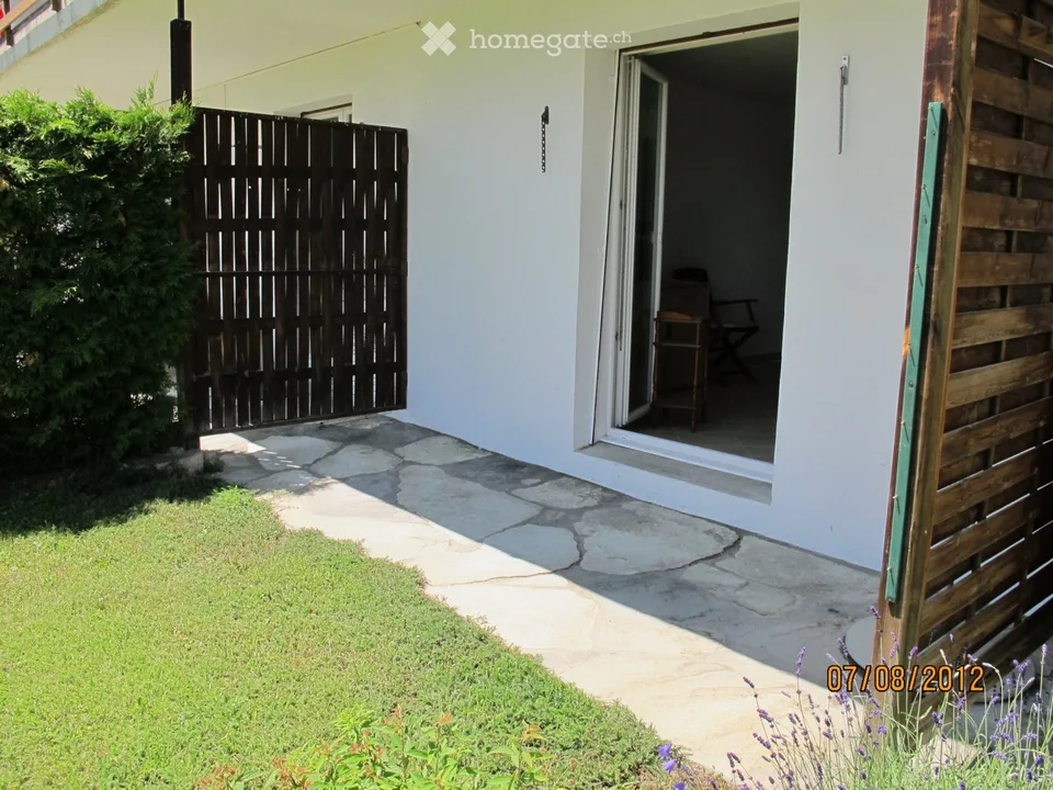 RARA: Monolocale nuovo con giardino arredato luminoso e calmo