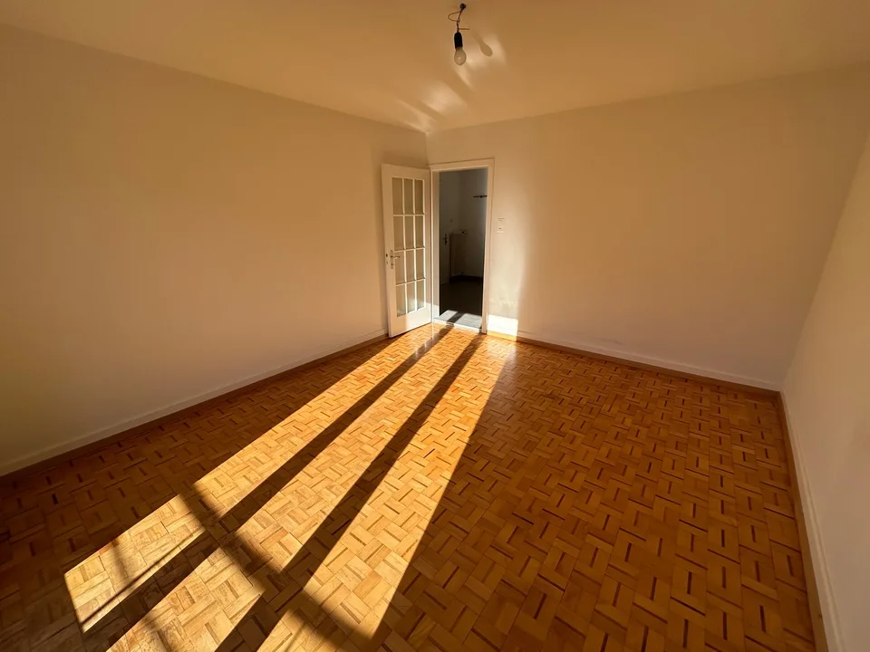 In affitto: appartamento di 3.5 locali con balcone - Crêt-Besson 11, Sonvilier