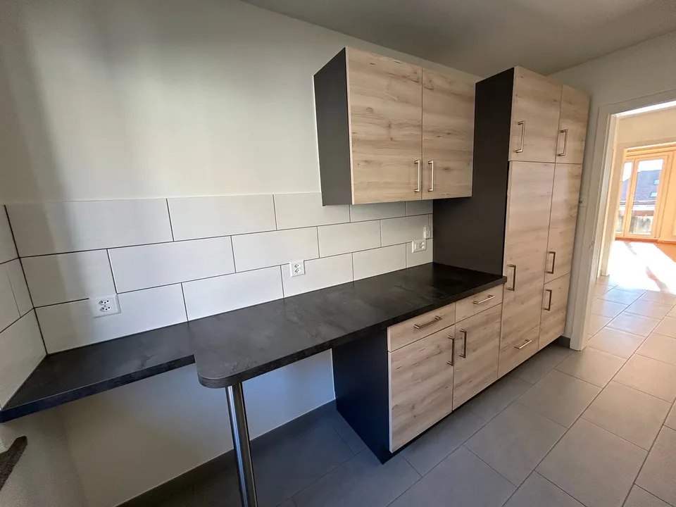 In affitto: appartamento di 3.5 locali con balcone - Crêt-Besson 11, Sonvilier