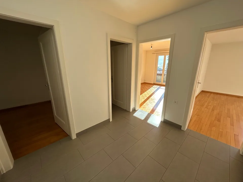 In affitto: appartamento di 3.5 locali con balcone - Crêt-Besson 11, Sonvilier