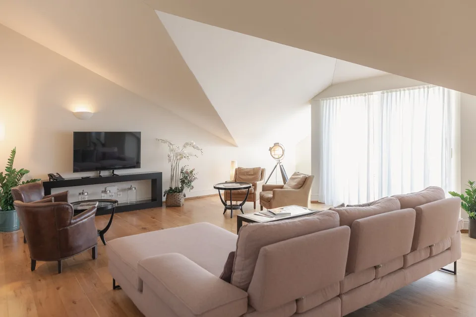 Exklusives möbliertes Apartment in Lugano mit Hotelservice und herrlicher Seeblick