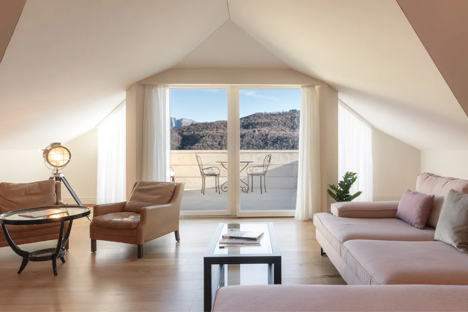 Exklusives möbliertes Apartment in Lugano mit Hotelservice und herrlicher Seeblick