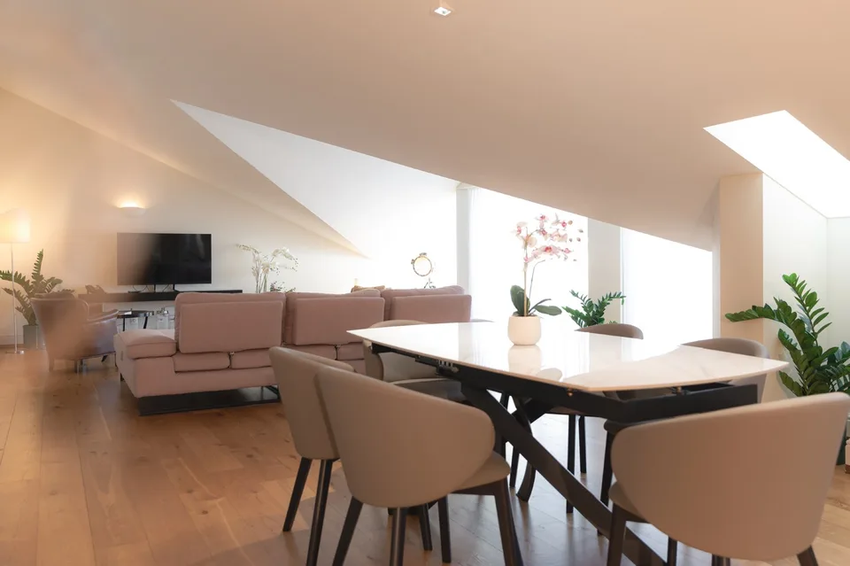 Exklusives möbliertes Apartment in Lugano mit Hotelservice und herrlicher Seeblick