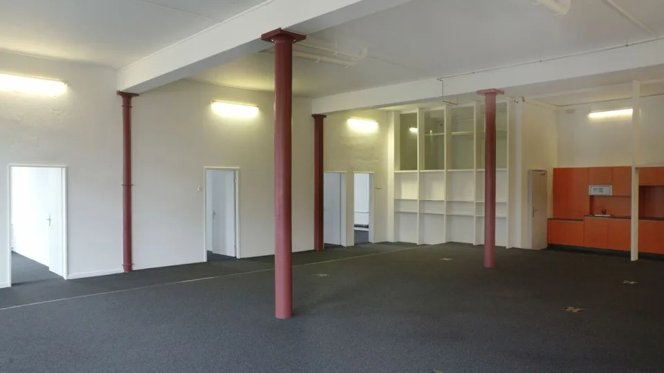 Office and commercial spaces, Alpina Areal – photo 11 of 11