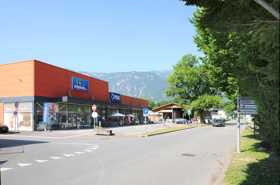 Schöne Fläche im Herzen des Geschäftsviertels von Aigle
