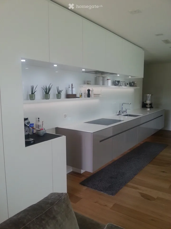 Appartamento ammobiliato temporaneo 2.5 locali con balcone a Jona