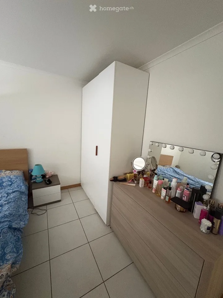 Looking for a tenant for a large 2.5-room apartment