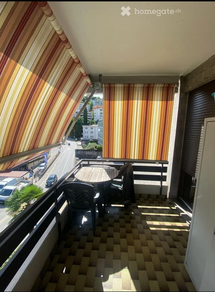Zimmer in einer hellen 3,5-Zimmer-Wohnung