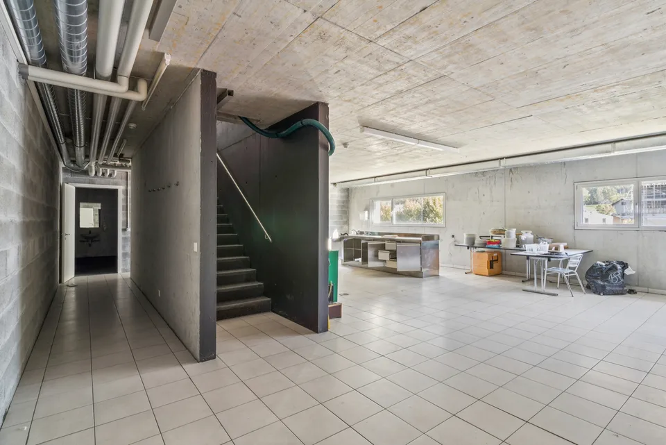 Studio/Commercial 622 m2 with kitchen - Modular - Close to amenities – photo 6 of 6