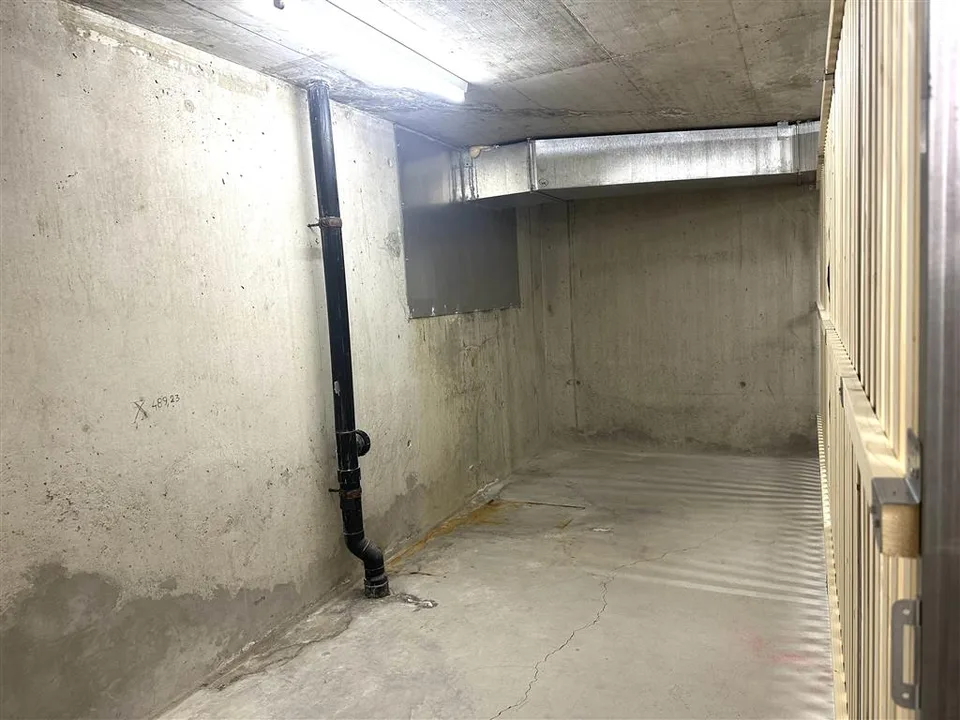 Dépôt,12 – Foto 6 von 6