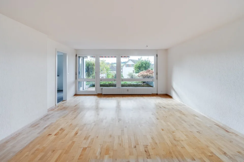 frisch sanierte 4.5-Zimmerwohnung