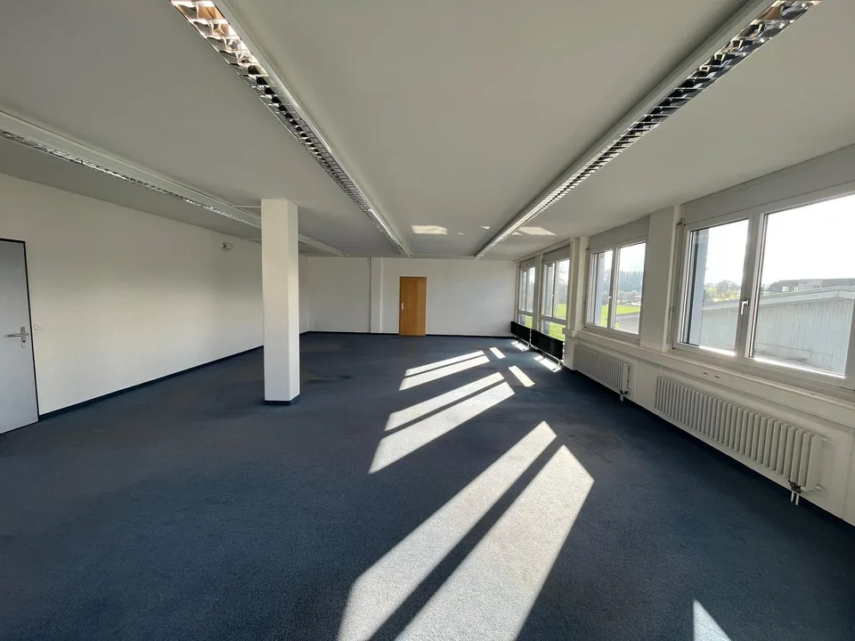 Schöne & Zentrale Bürofläche zu Vermieten – Foto 8 von 12