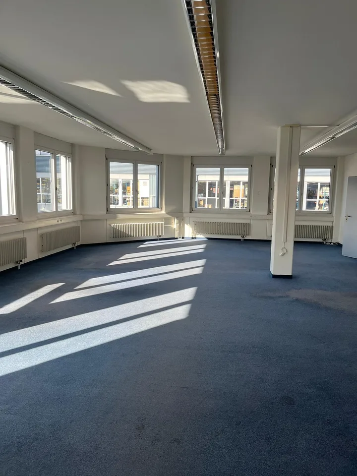 Schöne & Zentrale Bürofläche zu Vermieten – Foto 11 von 12