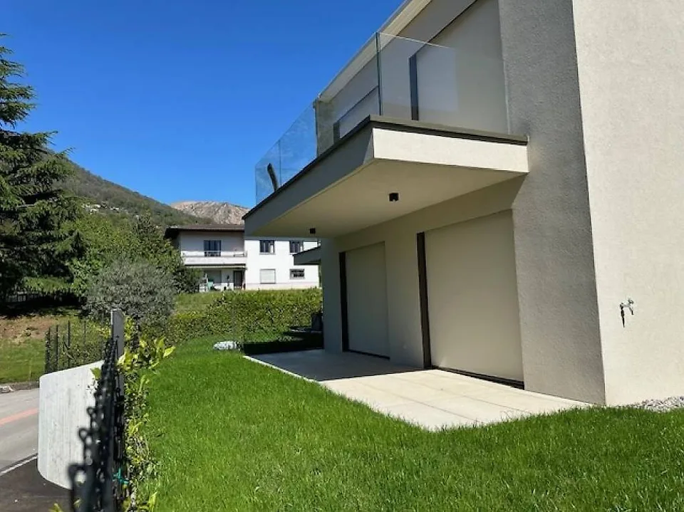 Affittiamo splendido 2.5 con balcone