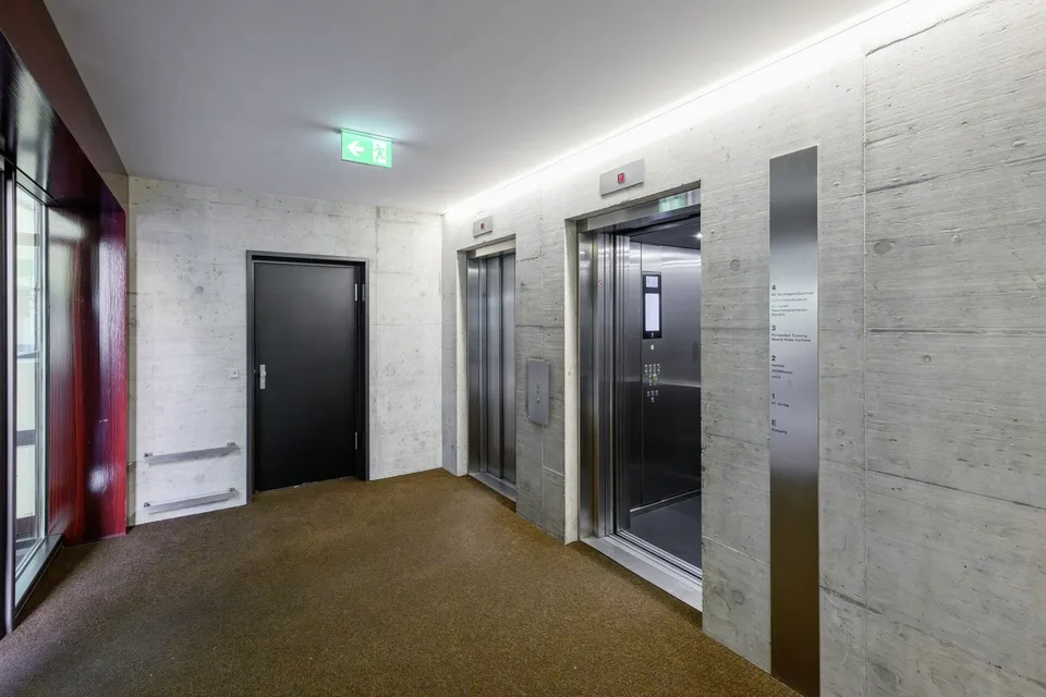 Espaces commerciaux à partir de 310 m² pour vos visions dans la maison des médias AZ – photo 7 sur 8