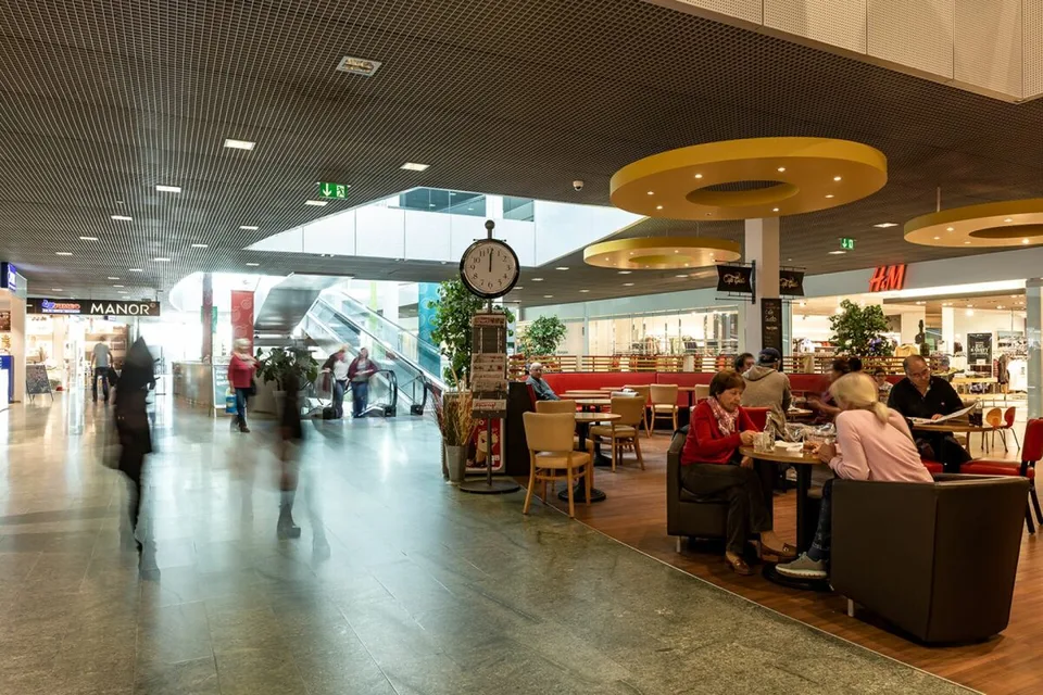 Attraktive Verkaufs-/Dienstleistungsfläche zur Vermietung