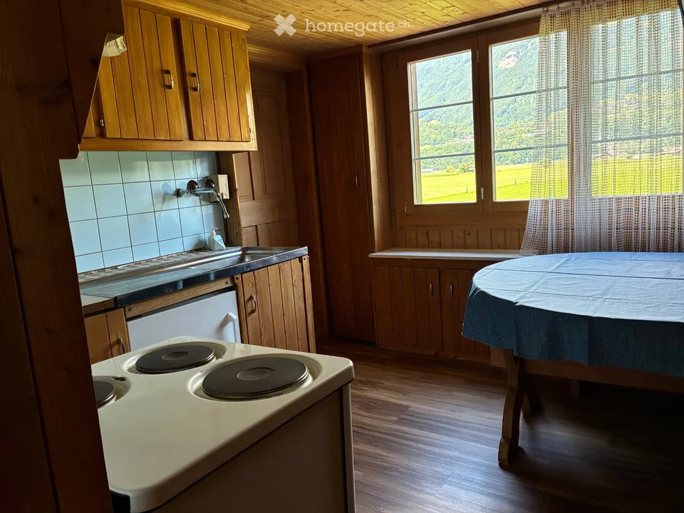 Ferienwohnung in Dauermiete, teilmöbliert