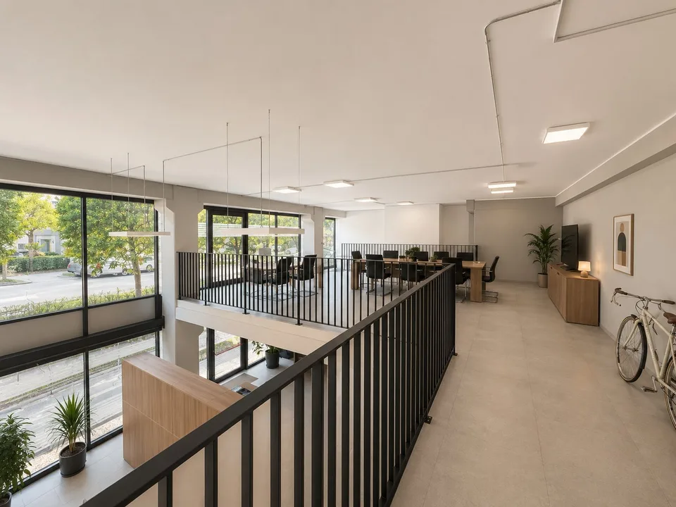 Stabio - Modernes Büro-Showroom-Duplex, nur zwei Schritte vom Bahnhof entfernt