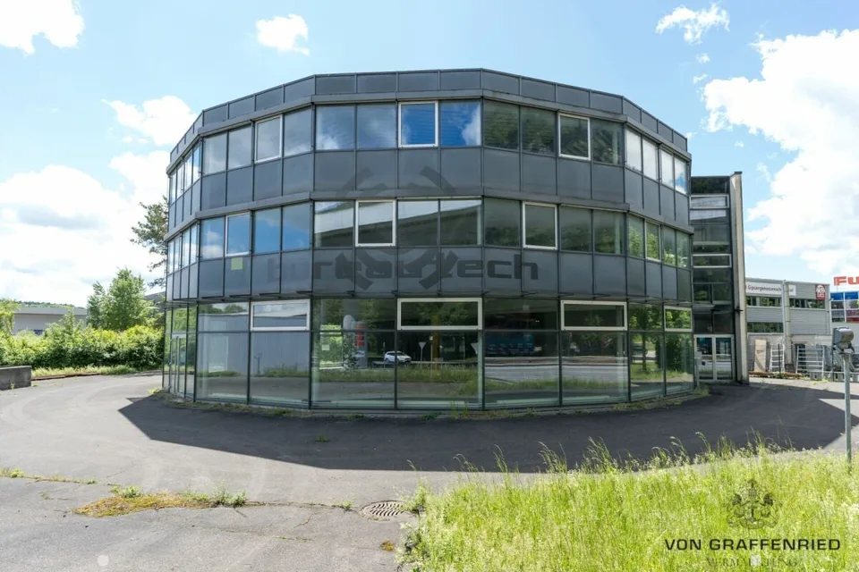 Einzigartige Büro- und Gewerbeflächen an top Lage im Bieler Bözingenfeld zu vermieten