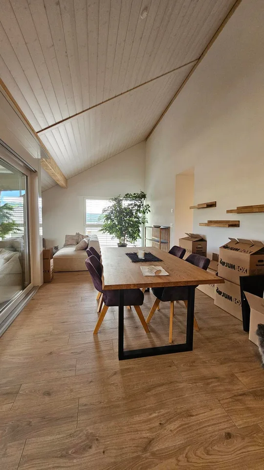 Charmante 3.5-Zimmer-Dachwohnung im Neubau – Meinisberg